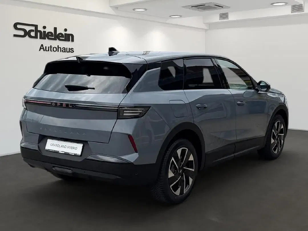 Opel Grandland - Thumbnail 3