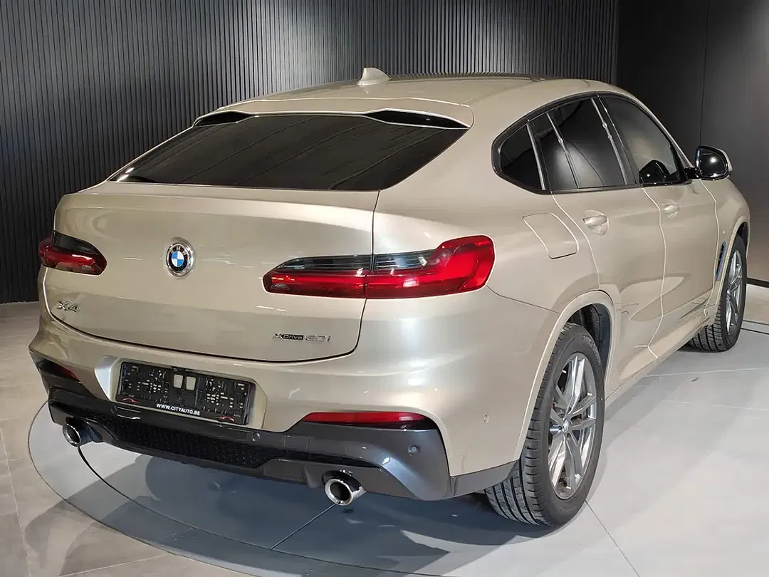 BMW X4 - Thumbnail 3