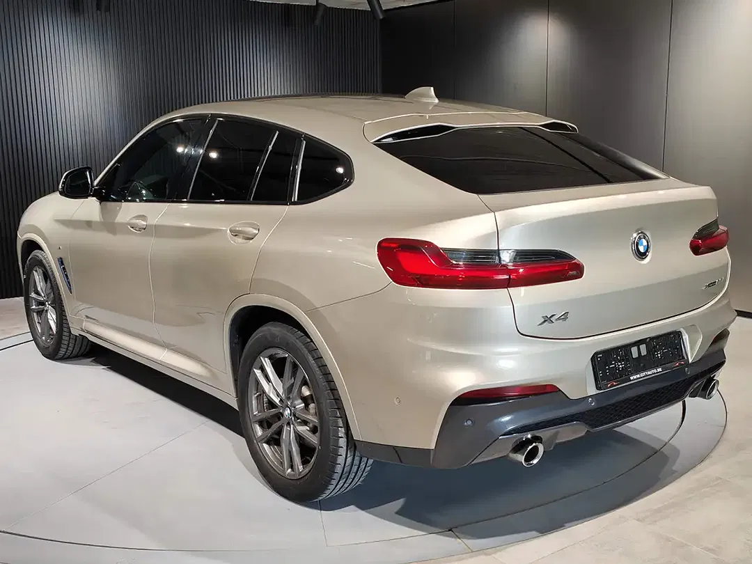 BMW X4 - Thumbnail 4
