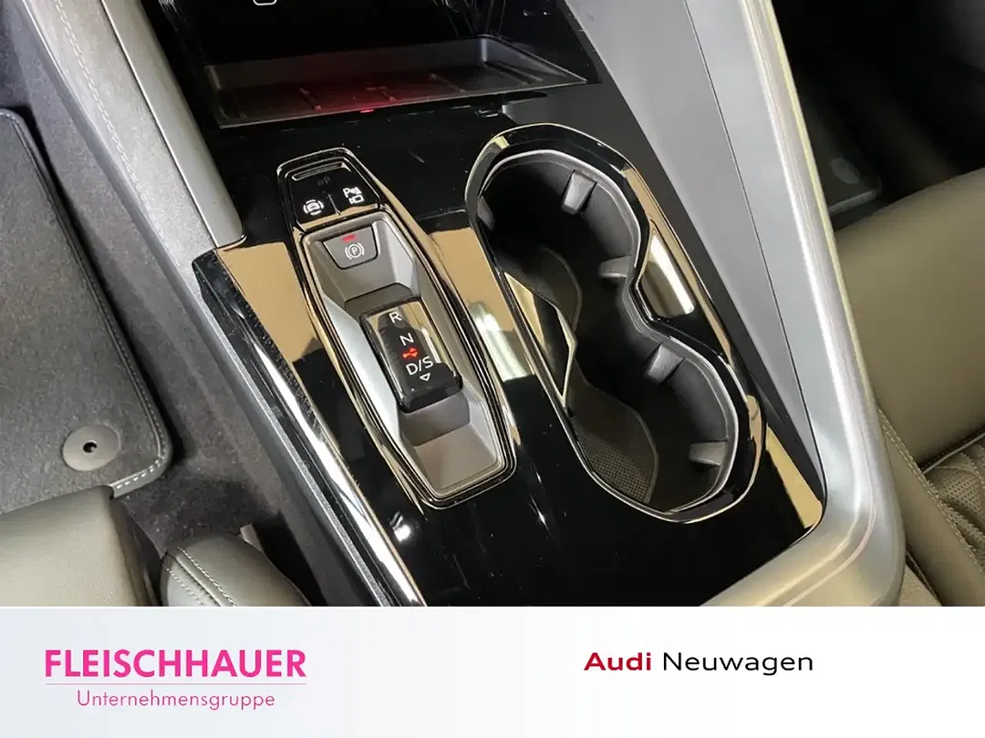 Audi SQ5 - Thumbnail 15