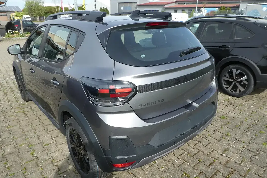 Dacia Sandero - Thumbnail 10