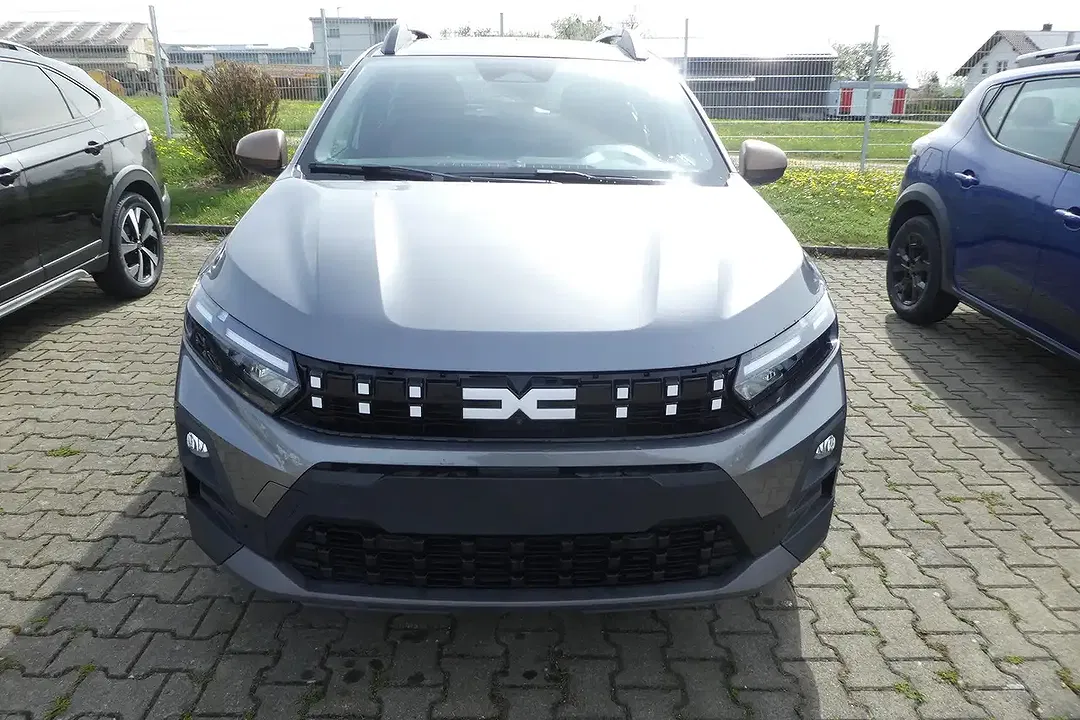 Dacia Sandero - Thumbnail 2