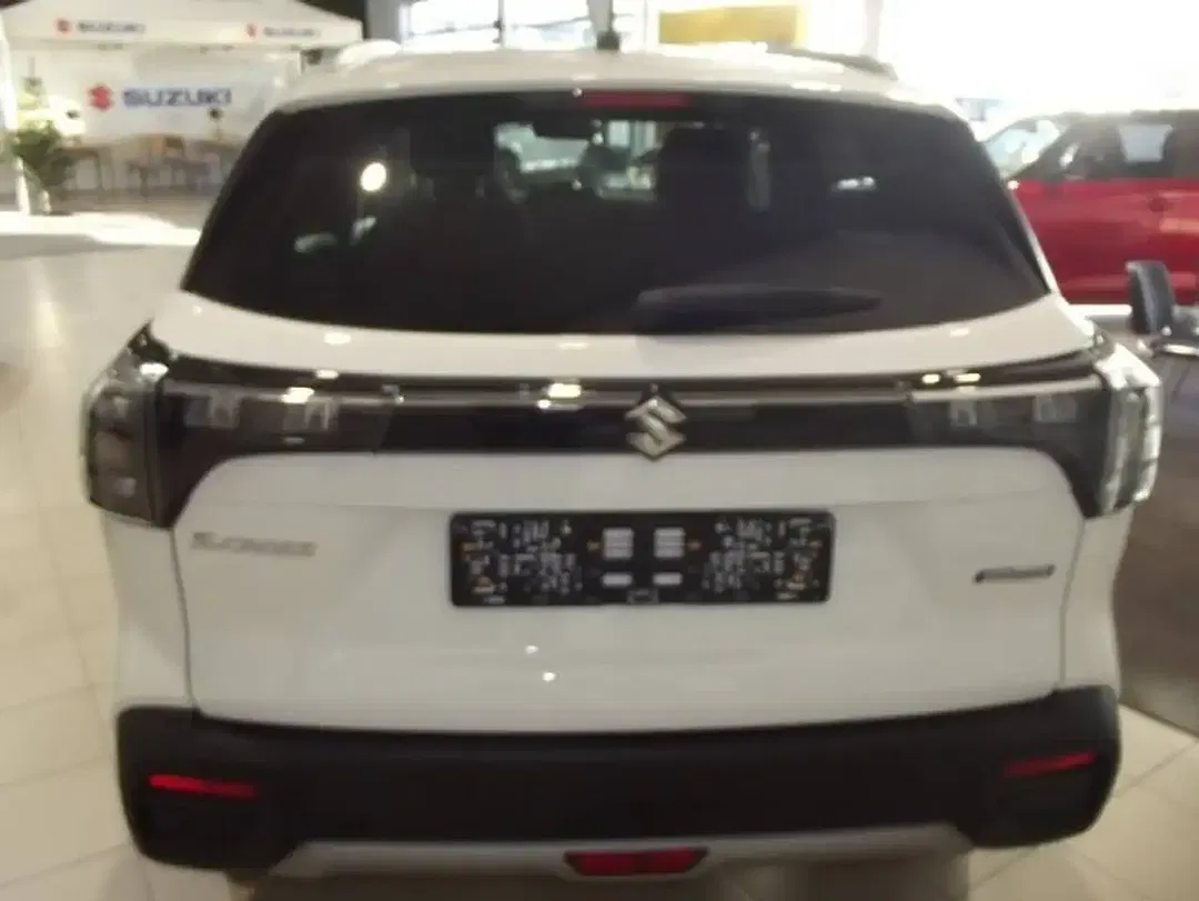 Suzuki SX4 S-Cross - Thumbnail 5