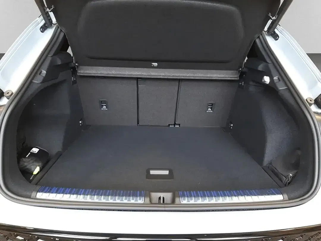 Audi Q3 - Thumbnail 14