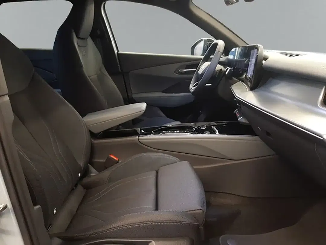 Audi Q3 - Thumbnail 7