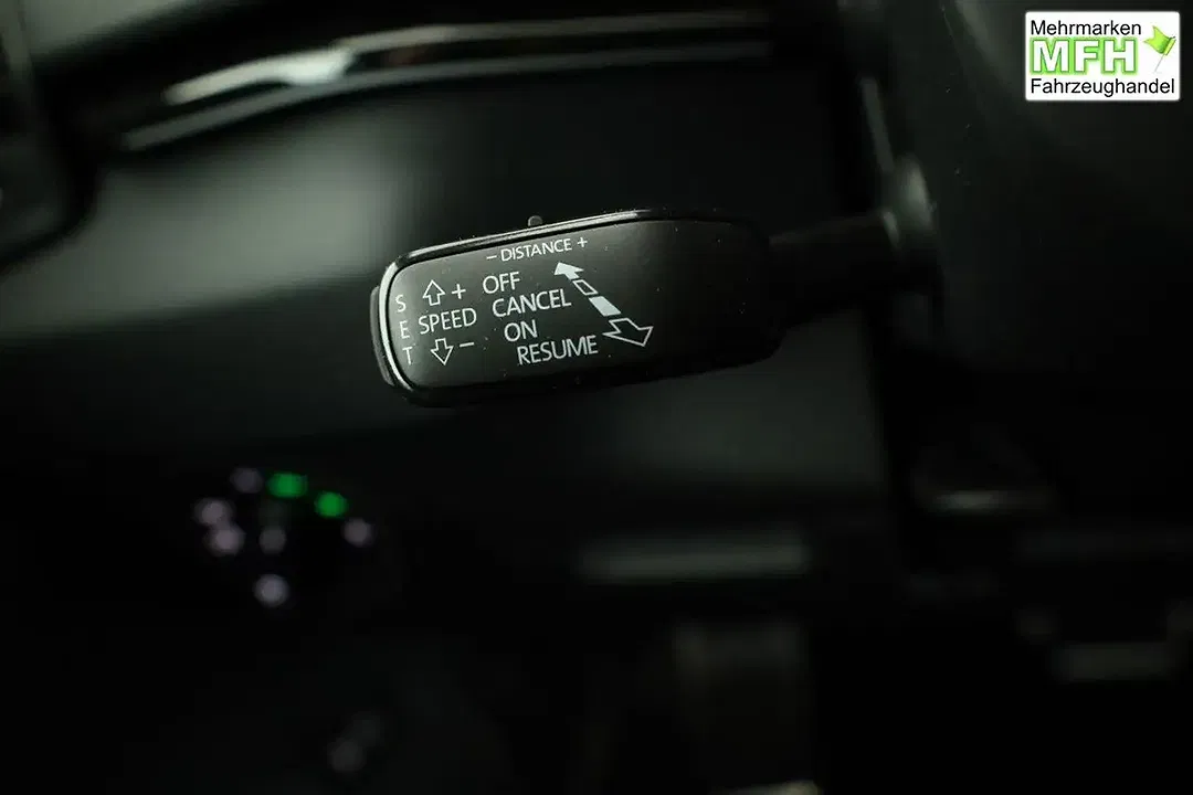 Skoda Karoq - Thumbnail 9