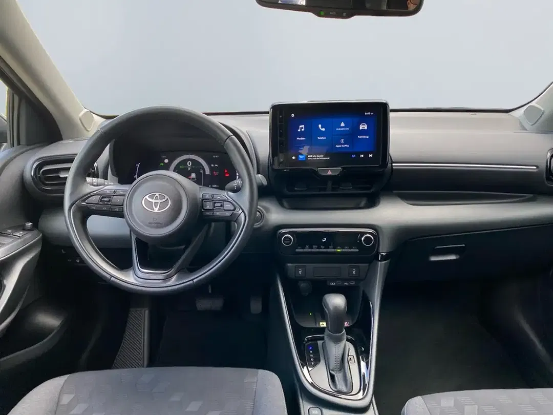 Toyota Yaris - Thumbnail 10