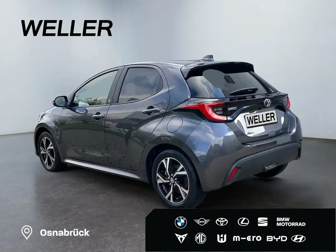Toyota Yaris - Thumbnail 6