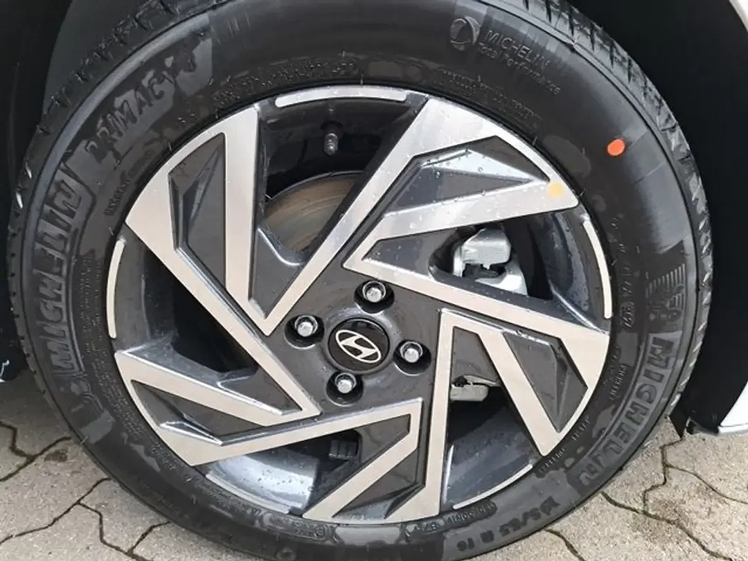 Hyundai i20 - Thumbnail 8