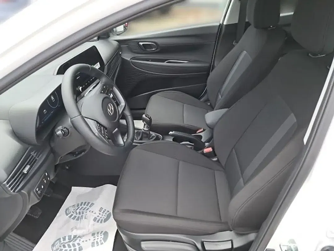 Hyundai i20 - Thumbnail 9