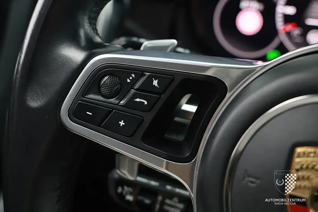 Porsche Cayenne - Thumbnail 15