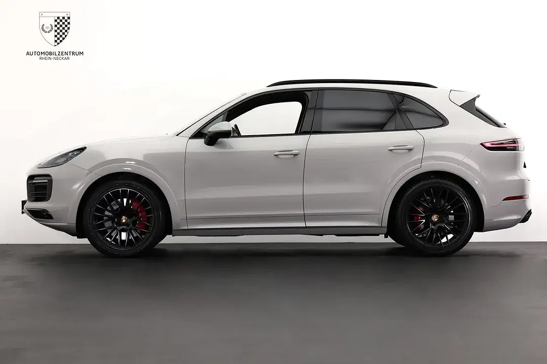 Porsche Cayenne - Thumbnail 4