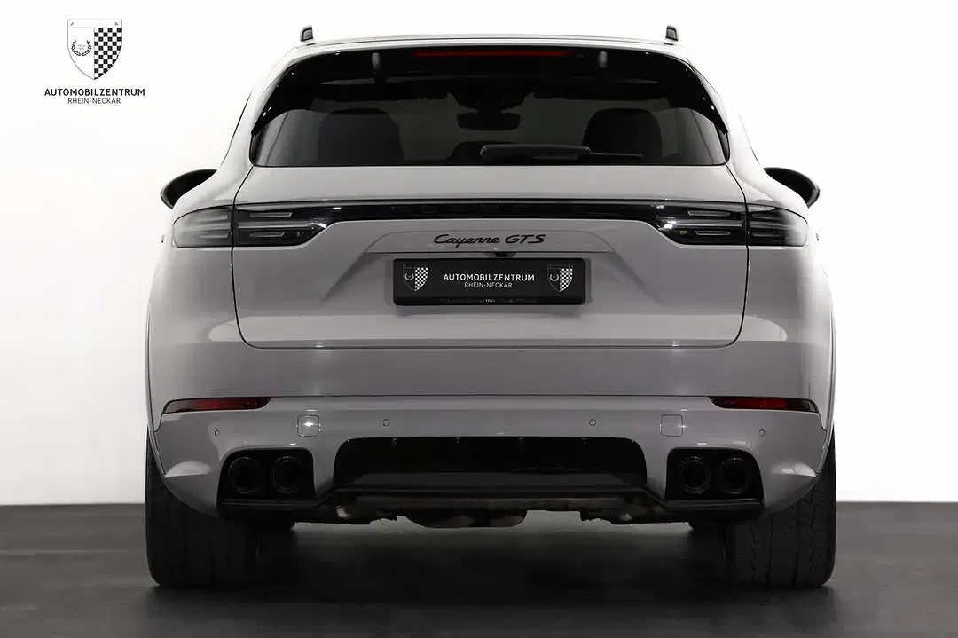Porsche Cayenne - Thumbnail 6
