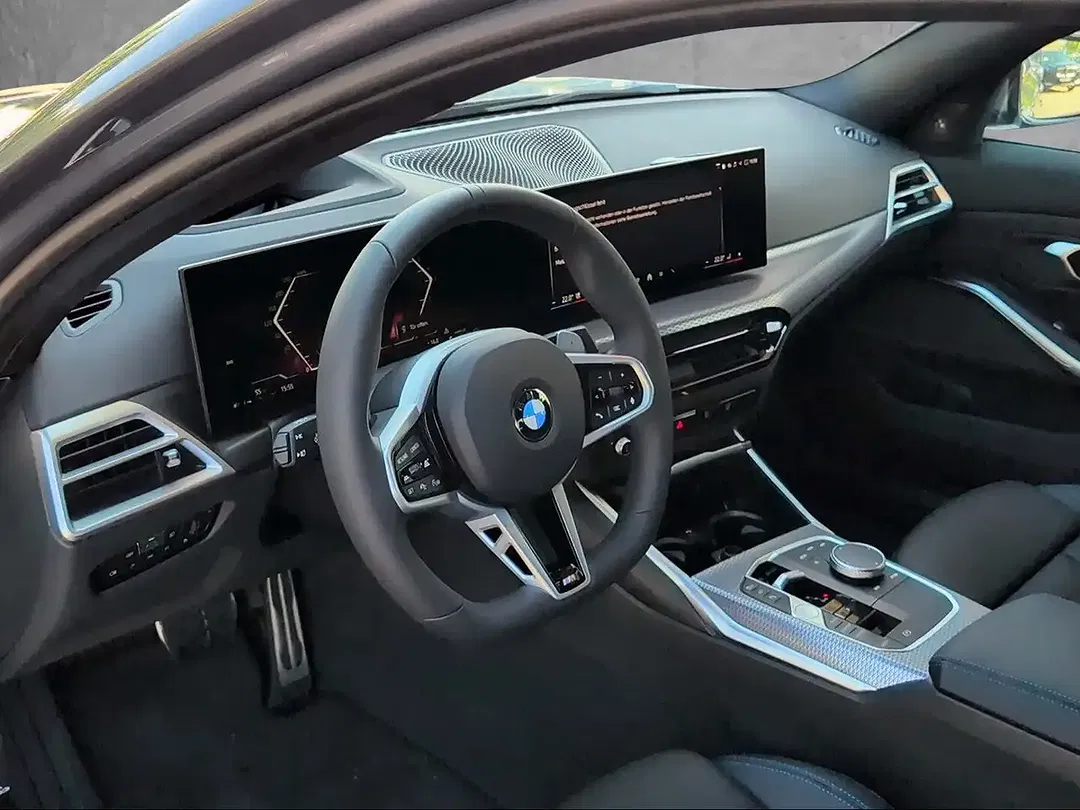 BMW 330 - Thumbnail 6