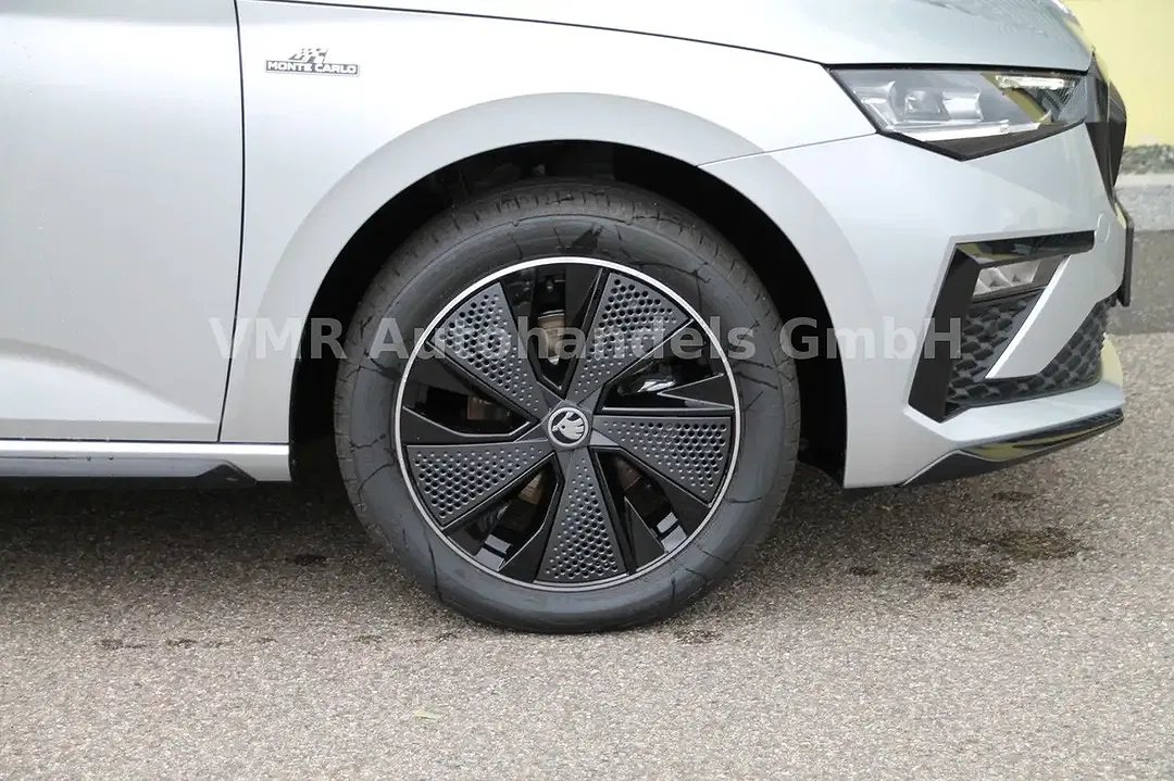 Skoda Scala - Thumbnail 8