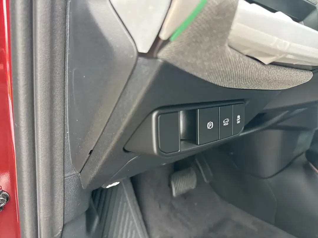 Kia EV4 - Thumbnail 10