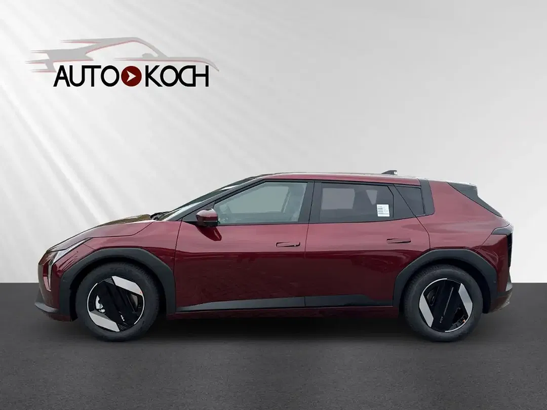 Kia EV4 - Thumbnail 3