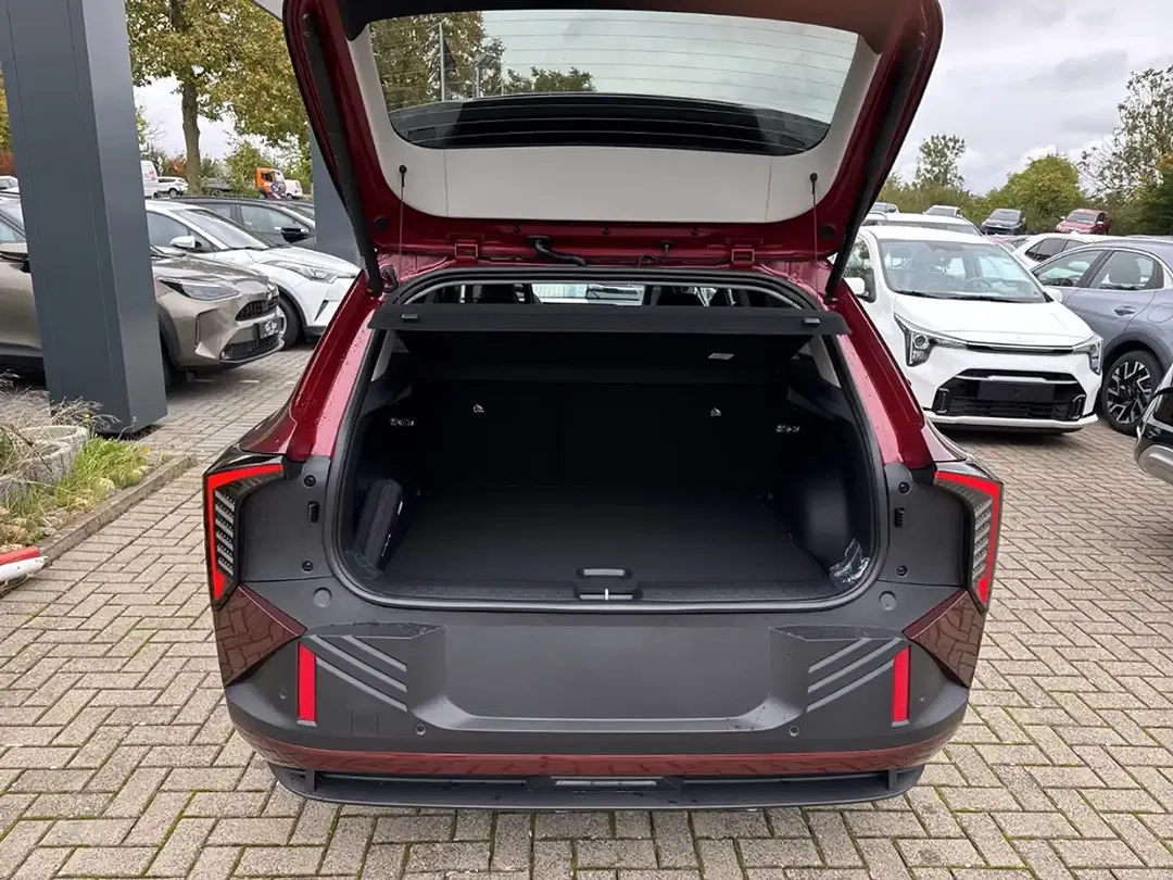 Kia EV4 - Thumbnail 7