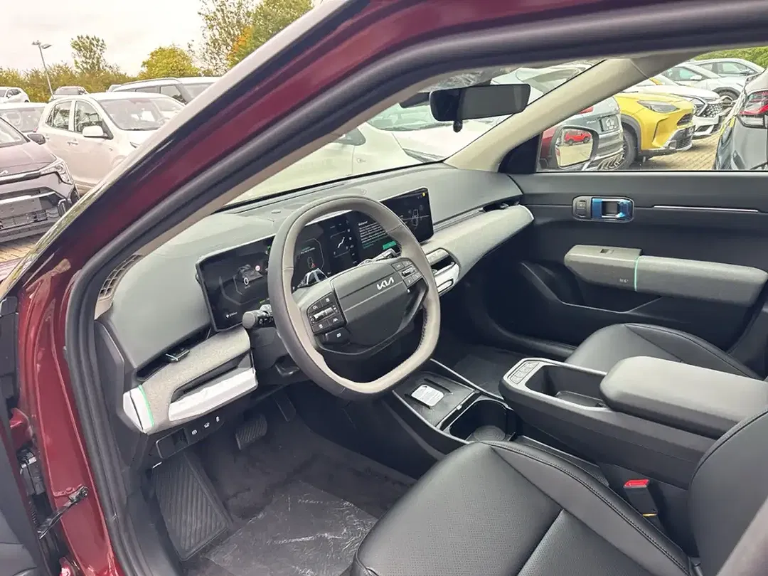 Kia EV4 - Thumbnail 9