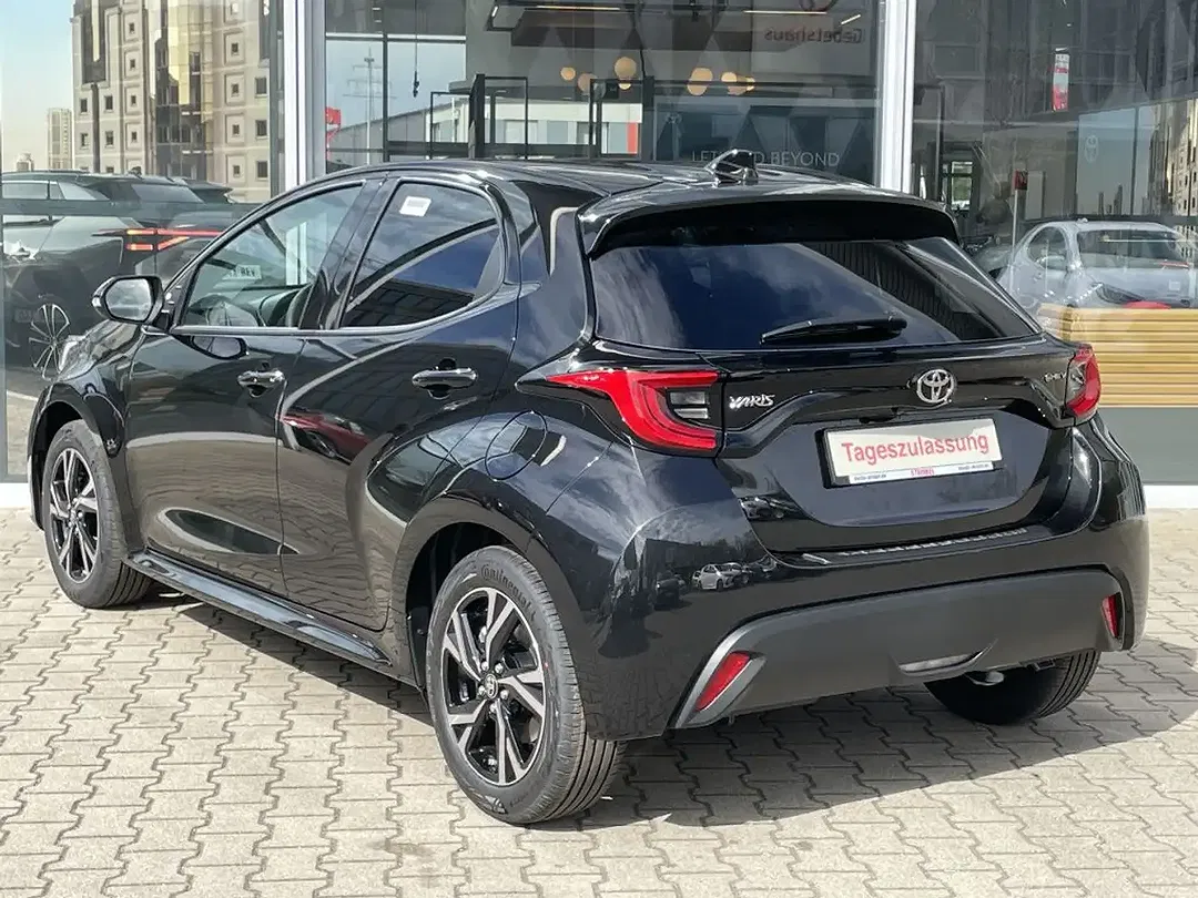 Toyota Yaris - Thumbnail 5
