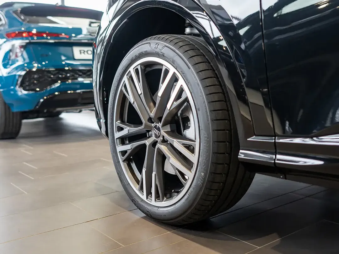 Audi Q5 - Thumbnail 5