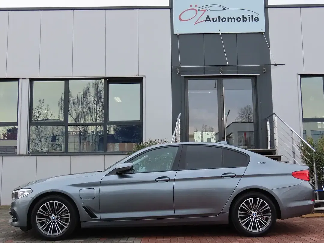 BMW 530 - Thumbnail 12