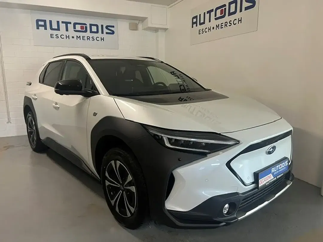 Subaru Solterra EV AWD