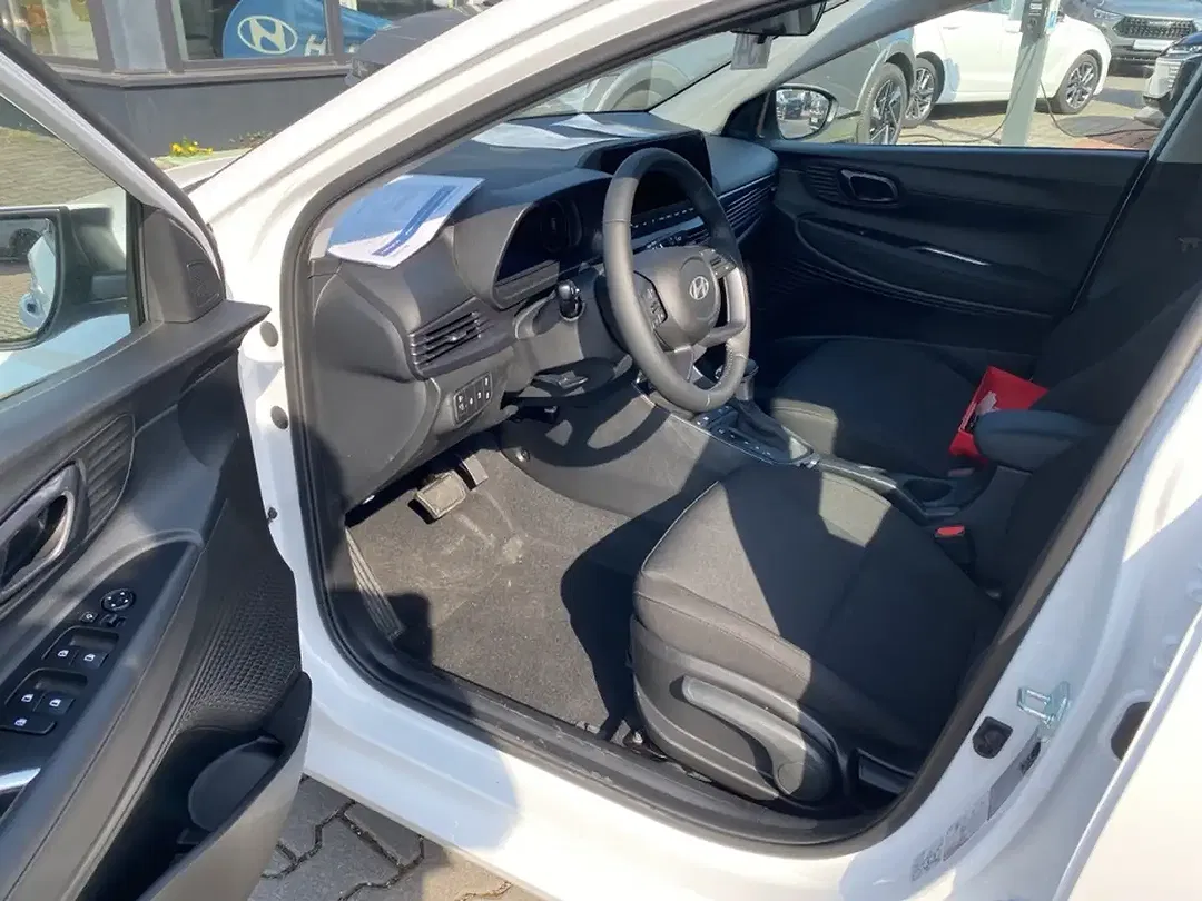 Hyundai i20 - Thumbnail 11