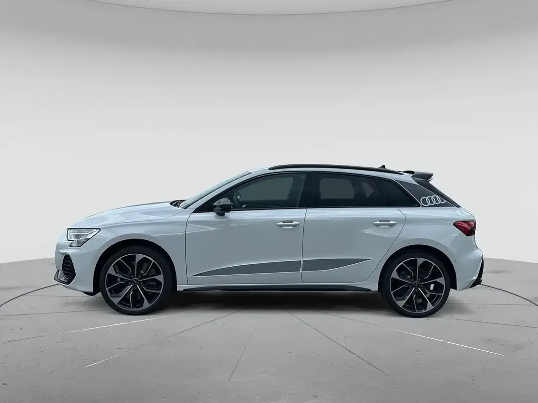 Audi S3 - Thumbnail 4