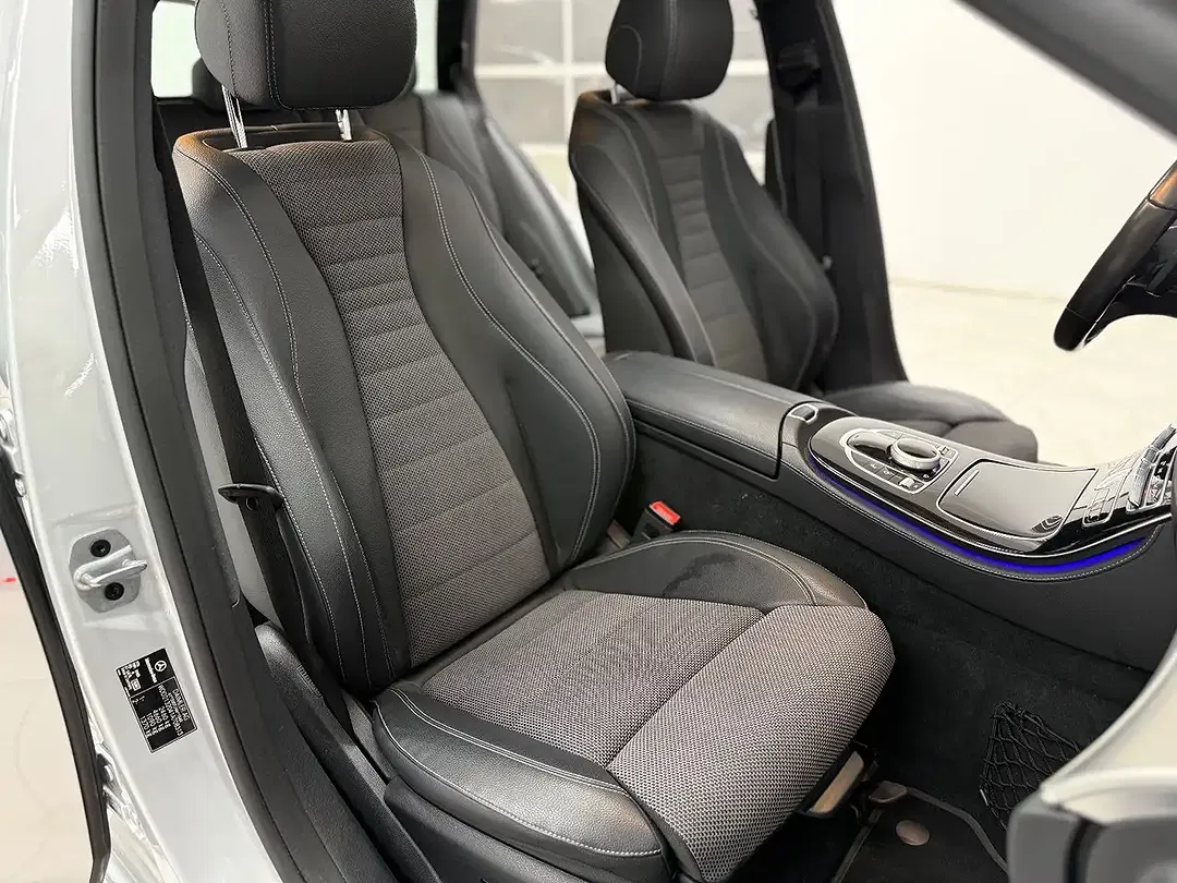 Mercedes-Benz E 220 - Thumbnail 12