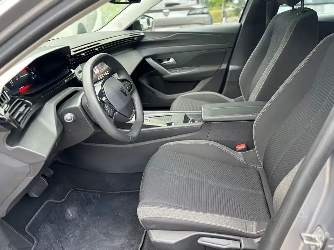 Peugeot 308 - Thumbnail 10