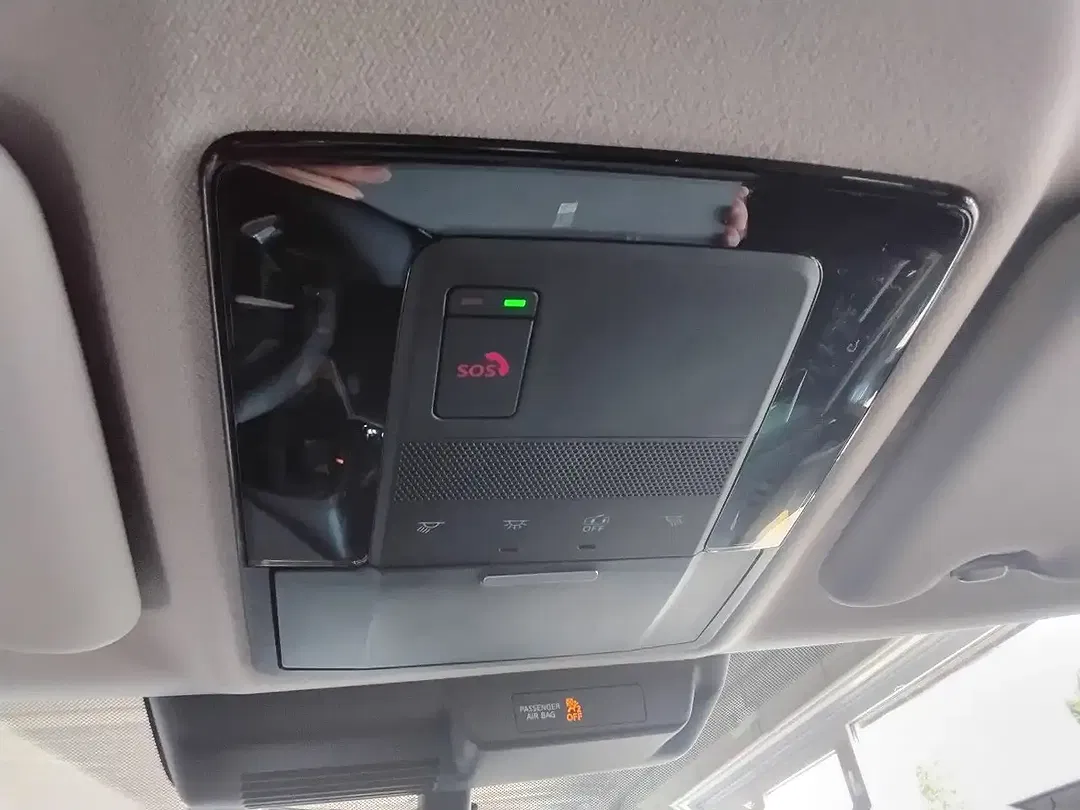 Mitsubishi Outlander - Thumbnail 11