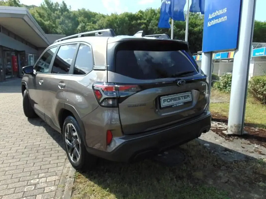 Subaru Forester - Thumbnail 5