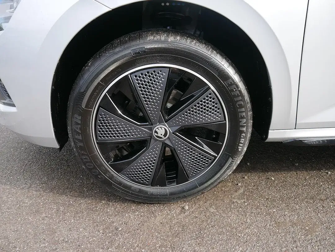Skoda Kamiq - Thumbnail 3