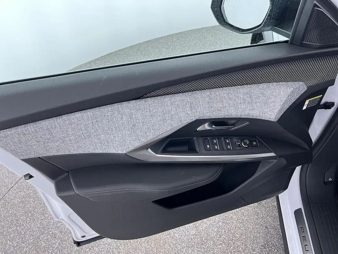 Peugeot 5008 - Thumbnail 11