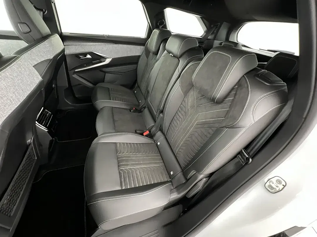 Peugeot 5008 - Thumbnail 8