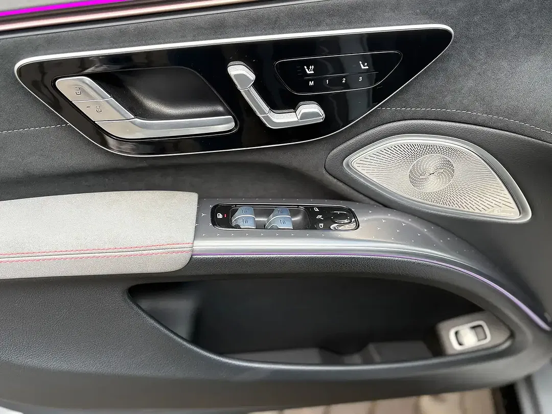 Mercedes-Benz EQS - Thumbnail 15