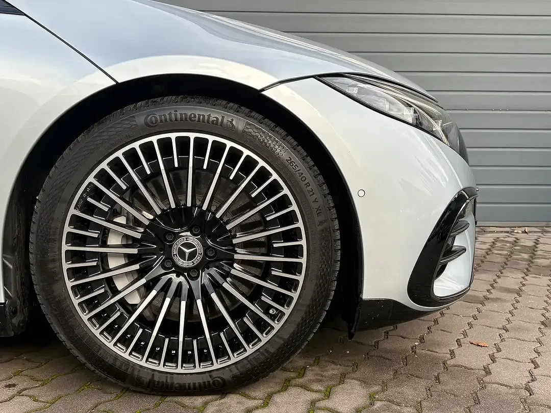 Mercedes-Benz EQS - Thumbnail 5