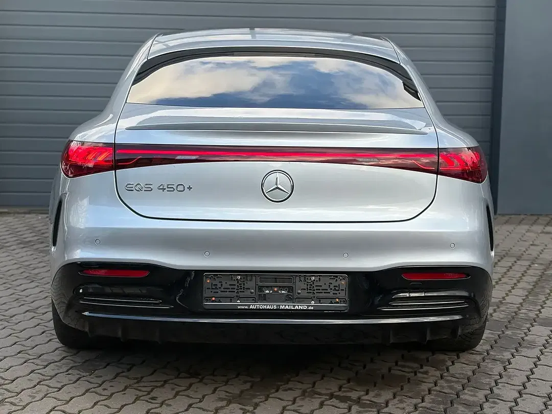 Mercedes-Benz EQS - Thumbnail 8
