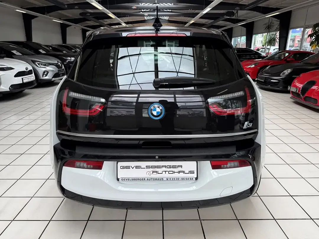 BMW i3 - Thumbnail 7