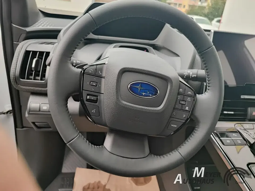Subaru Solterra - Thumbnail 7