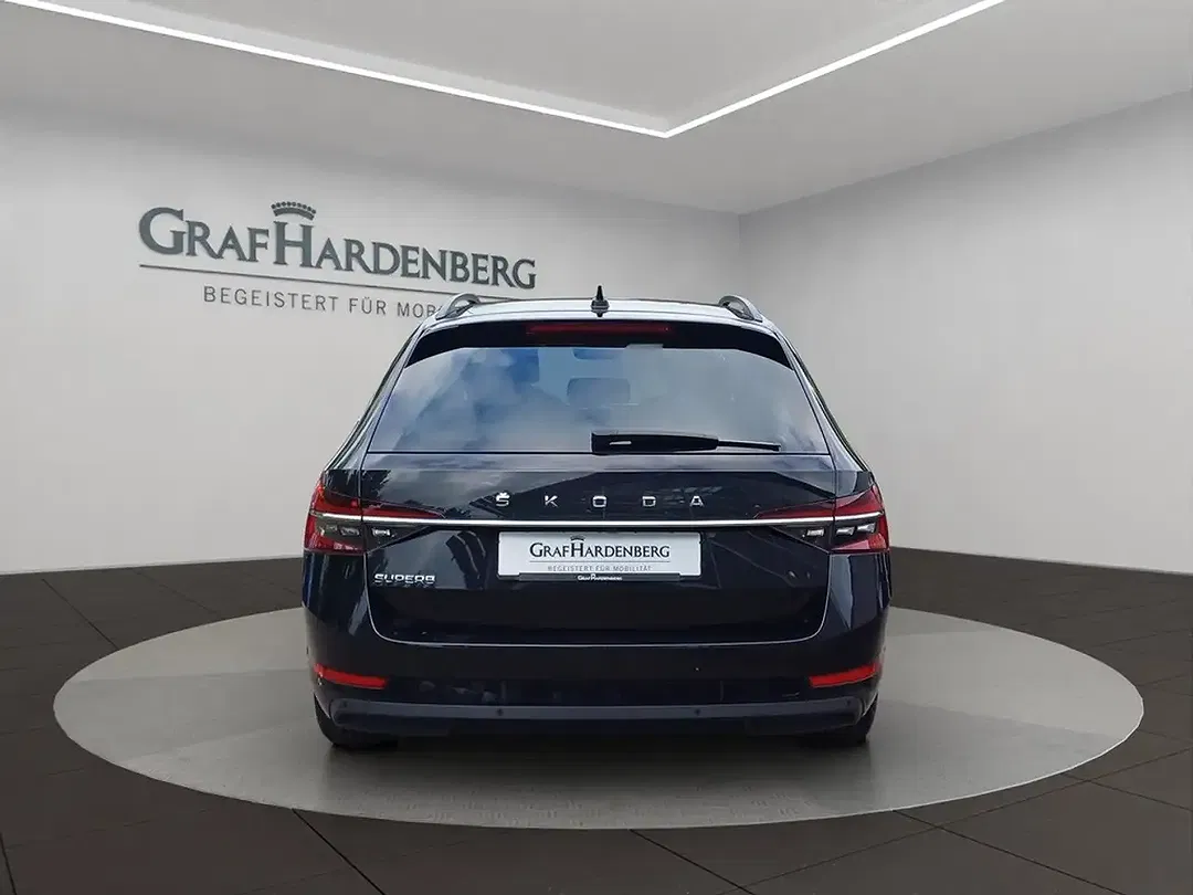 Skoda Superb - Thumbnail 4