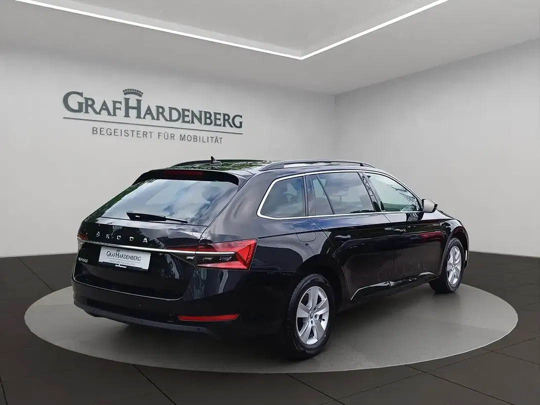 Skoda Superb - Thumbnail 5