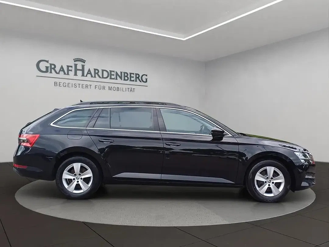 Skoda Superb - Thumbnail 6