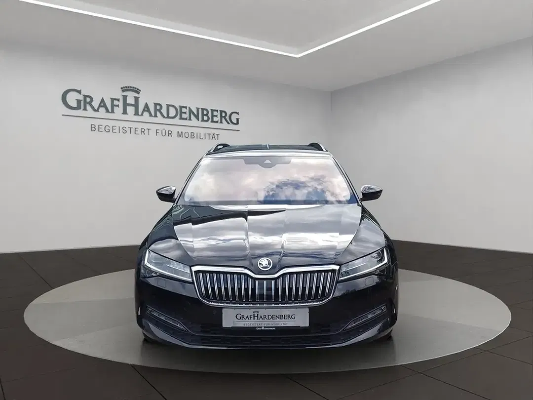 Skoda Superb - Thumbnail 8