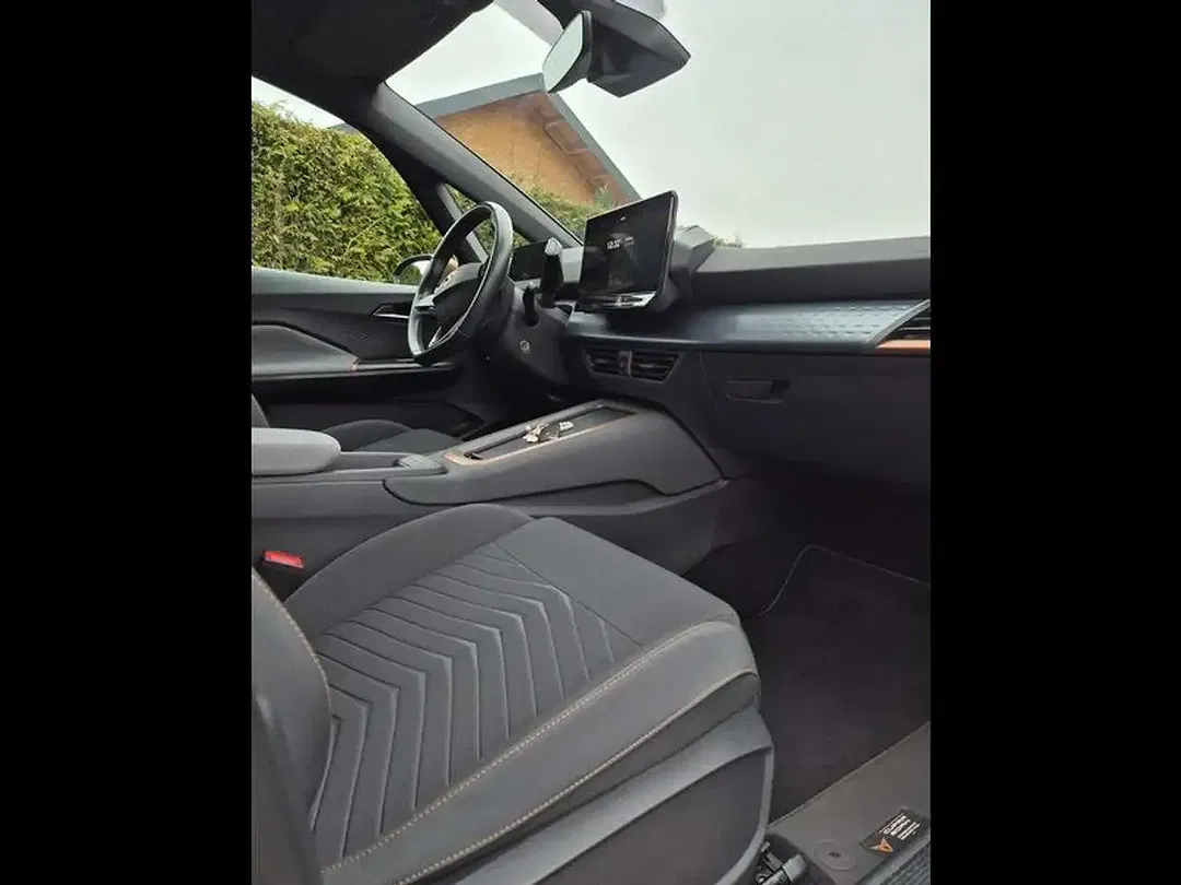 CUPRA Born - Thumbnail 8