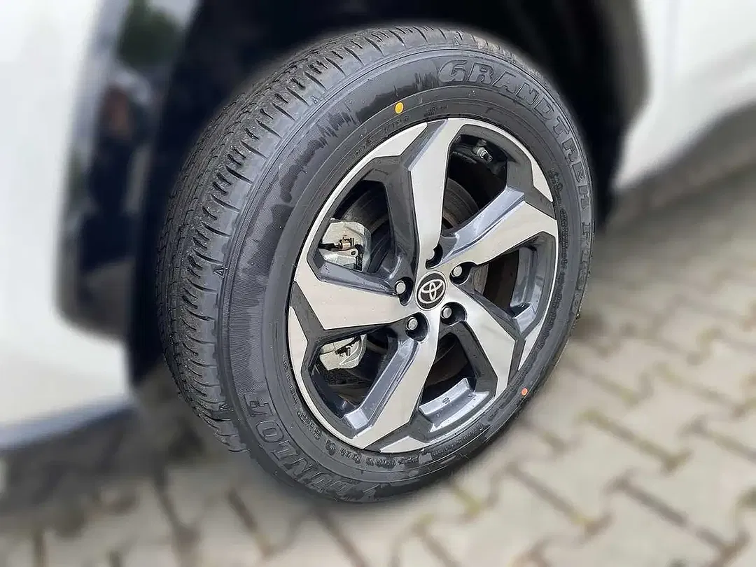 Toyota RAV 4 - Thumbnail 13