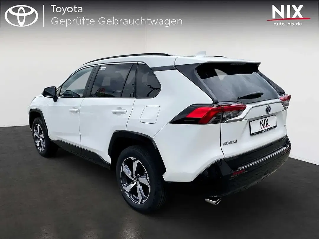 Toyota RAV 4 - Thumbnail 2