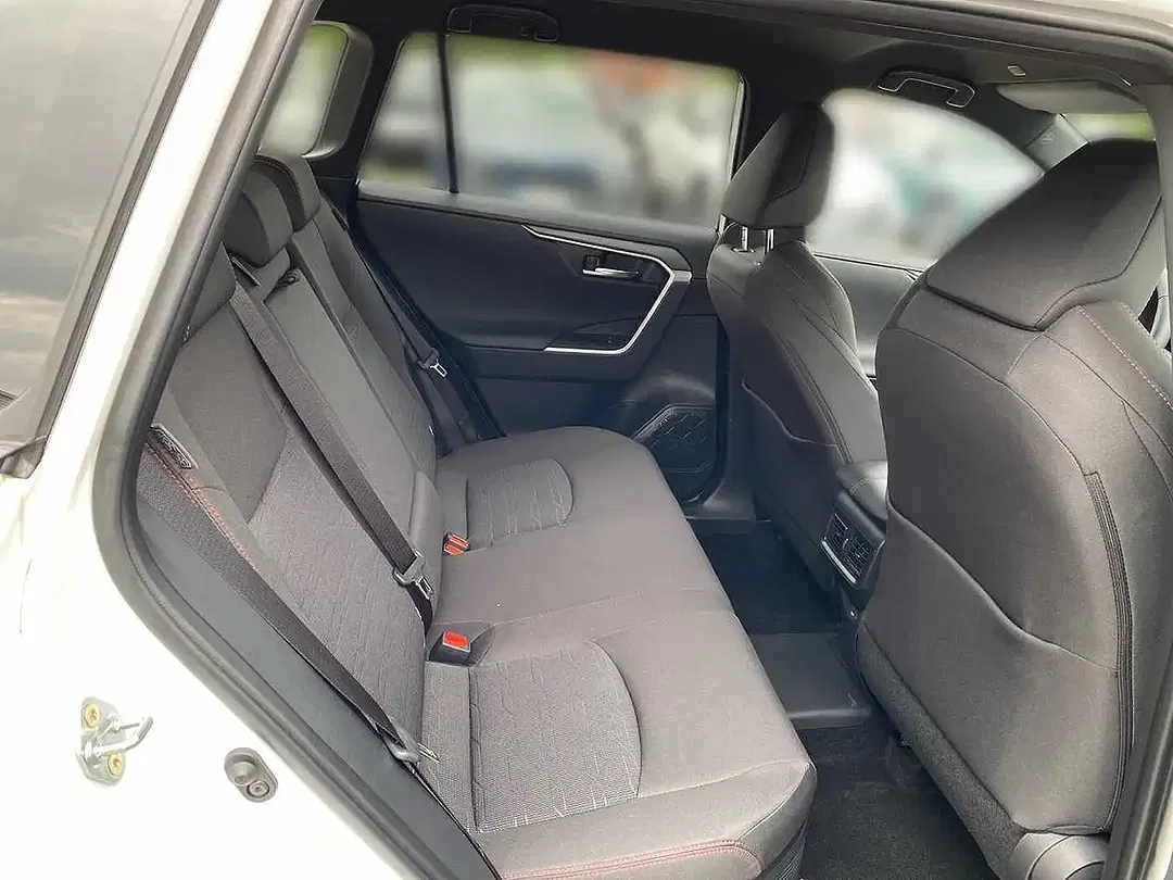 Toyota RAV 4 - Thumbnail 7