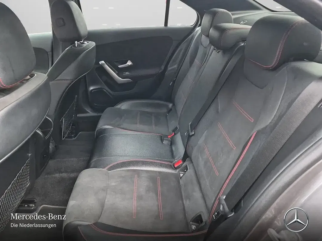 Mercedes-Benz A 250 - Thumbnail 11